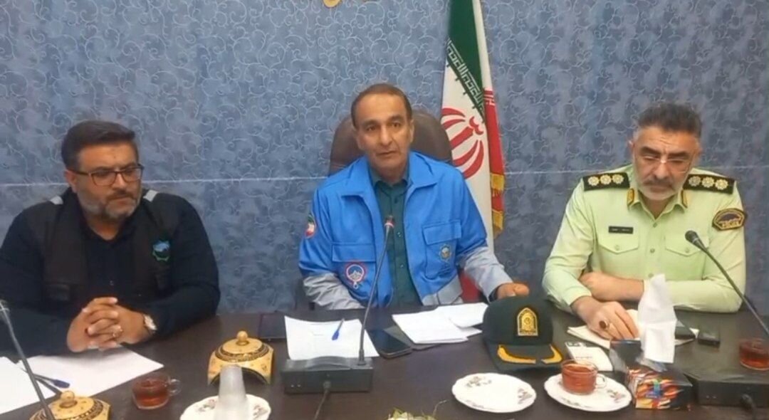 پایان عملیات امداد و نجات در اردستان به گفته شیشه فروش