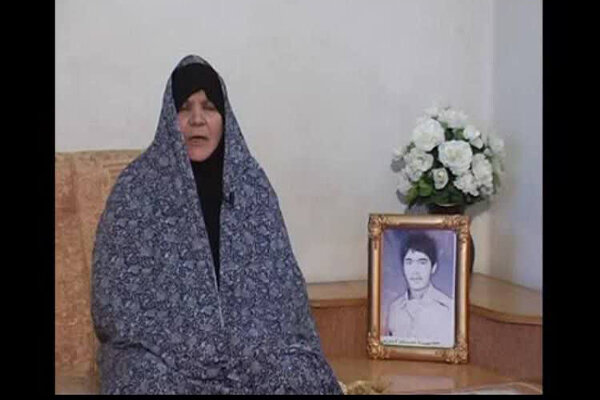 مادر گرانقدر شهید سعدی کریمی در کرمانشاه به دیدار حق شتافت