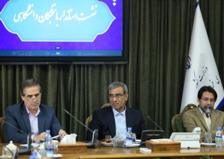 مظفری هشدار داد: تربیت مدیران علمی، ضامن پیشرفت کشور در آینده