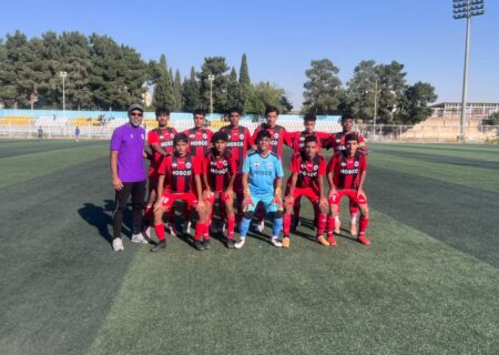 فولاد هرمزگان در شیراز ۳ امتیاز ارزشمند کسب کرد