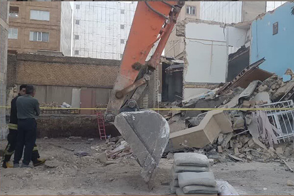 فرو ریختن ساختمان مسکونی در کرمانشاه؛ خوشبختانه تلفات جانی نداشت