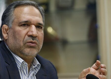 تأکید حسینی بر لزوم فراهم‌سازی زیرساخت‌های نیروگاه خورشیدی توسط دولت