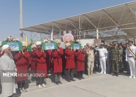 حضور باشکوه ترکمن‌ها در آیین استقبال از پیکر مطهر شهدا