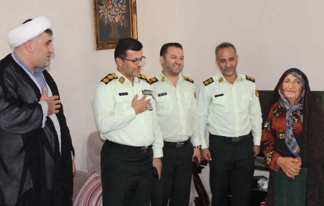 سرهنگ احدی تاکید کرد: گرامیداشت خانواده شهدا، وظیفه ای برای همه