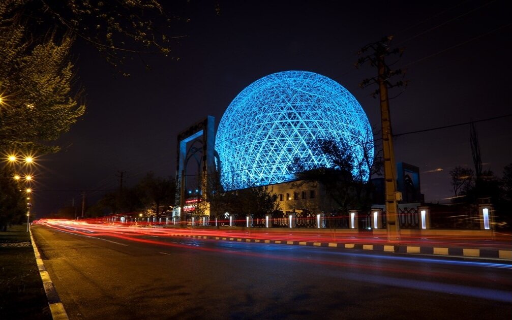 بلوار ارم در خطر نابودی: ساخت هتل، نفس شهر را میگیرد