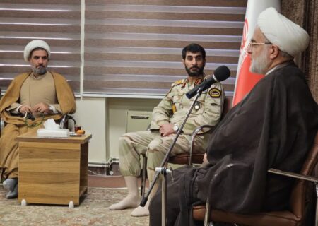 پورذهبی: ذکر خدا، آرامش‌بخش و یاری‌گر خدمتگزاران است