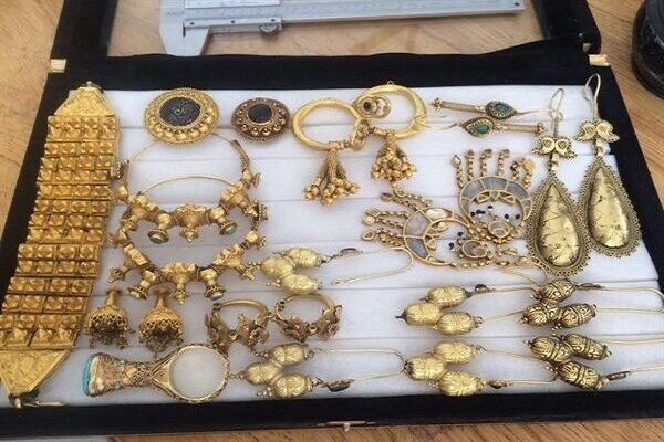 سرقت نوه خانواده، ۳۰ میلیارد تومان طلا به سرقت رفت