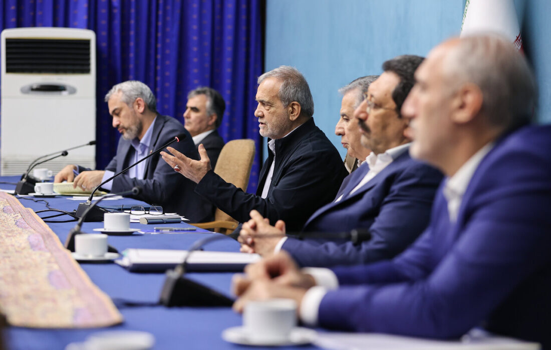 پزشکیان: از یاری بخش خصوصی برای تحولات اقتصادی استقبال قاطع داریم