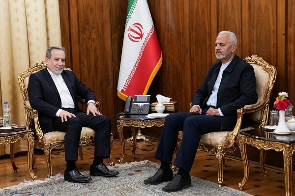 دیدار و رایزنی سرپرست سفارت ایران در کابل با وزیر خارجه افغانستان