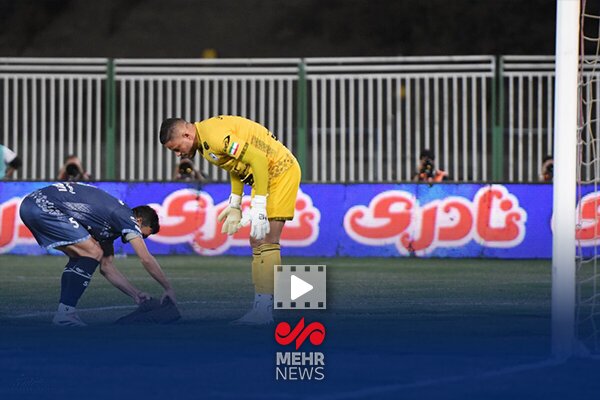 وضعیت وخیم چمن ورزشگاه تختی در قاب تصویر