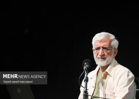 جلیلی: خودباوری ملی، رمز پیشرفت های موشکی ایران