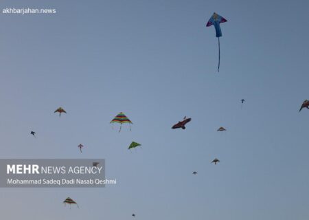 پرواز هزاران بادبادک کودکانه در آسمان سنندج به روایت تصویر