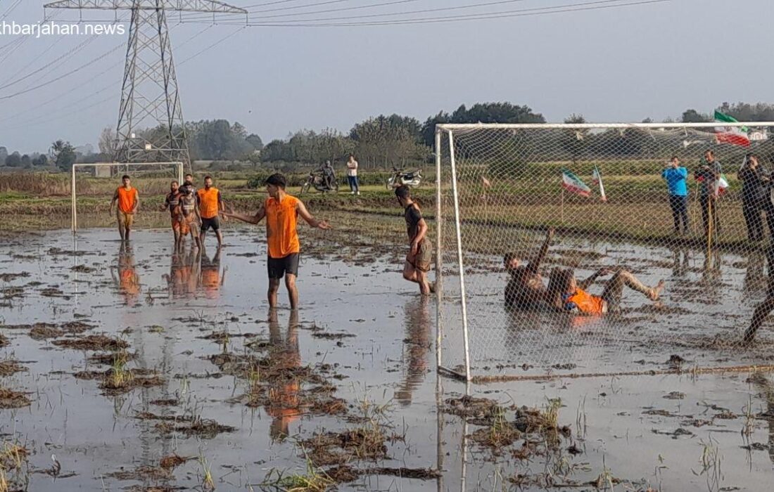 رقابت جذاب «فوتچَل» در روستای کویه سفلی رودسر برگزار شد