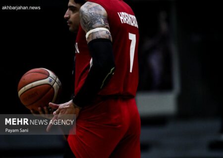 جدال استقلال و شهرداری گرگان در لیگ برتر بسکتبال