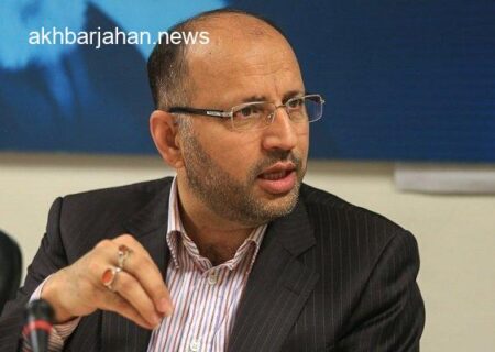 دشتی ارکانی: اقتصاددانان حامی رونق صنعت گردشگری ایران هستند