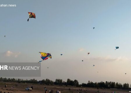 جشنواره بادبادک‌ها در بندر کیاشهر؛ گرامیداشت هفته ملی کودک