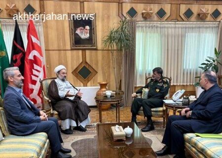 درخواست امام جمعه زاهدان برای تجهیز مضاعف نیروهای انتظامی