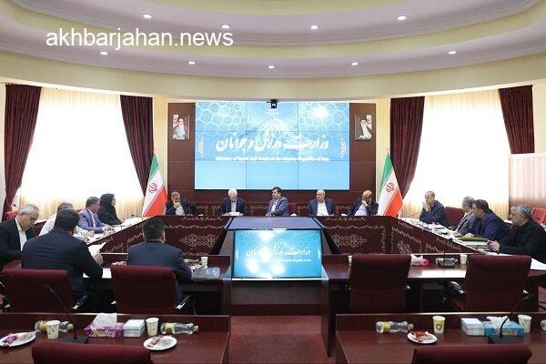 بررسی سوابق مربیان خارجی برای ۳ رشته ورزشی در جلسه با وزیر ورزش