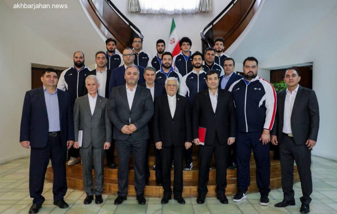 تبریک عارف به مناسبت قهرمانی تیم ملی وزنهبرداری