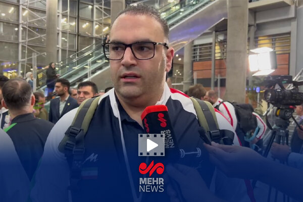 بهداد سلیمی راز قهرمانی تیم ملی وزنه برداری در مسابقات جهانی را جوانگرایی دانست