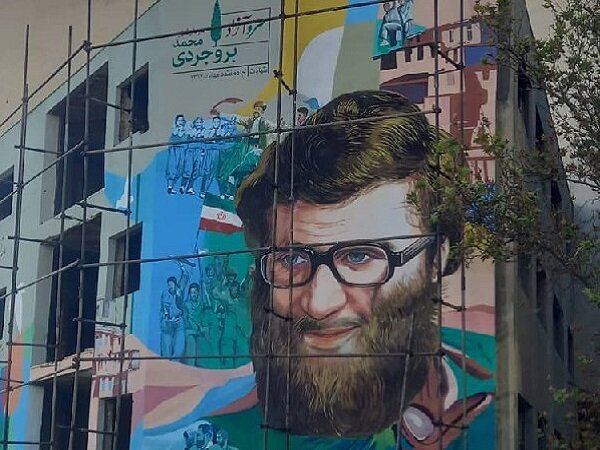 نقاشی شهید بروجردی، زینتبخش بزرگراه کردستان شد