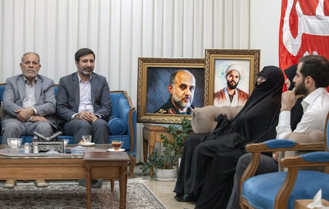 دیدار سخنگوی شورای نگهبان با خانواده شهیدان رشید