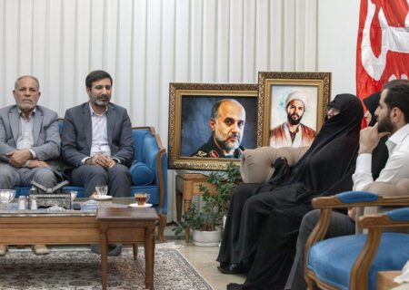 دیدار سخنگوی شورای نگهبان با خانواده شهیدان رشید