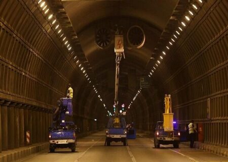 هر دو مسیر تونل توحید امشب مسدود است