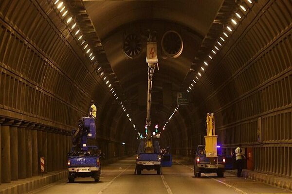 هر دو مسیر تونل توحید امشب مسدود است