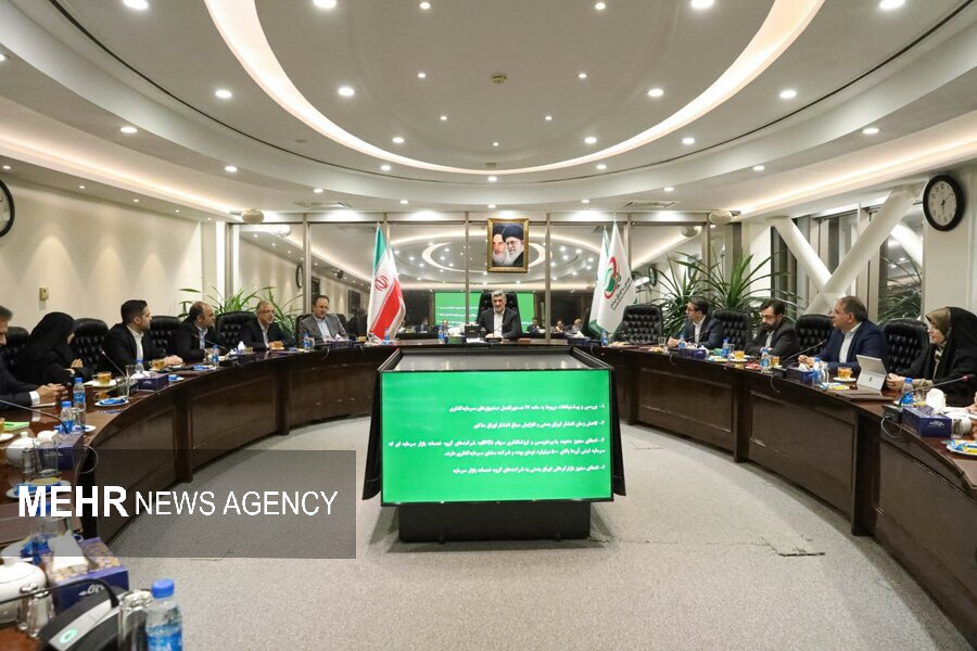 ۴ پیشنهاد شرکتهای خدمات بازار سرمایه روی میز رئیس سازمان بورس