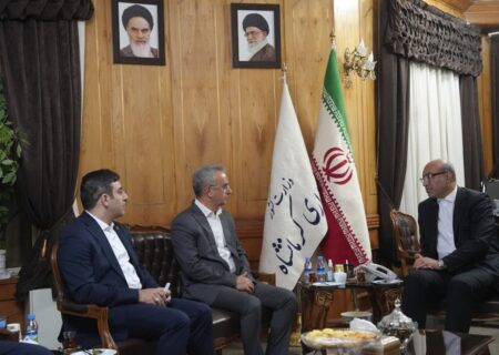 استاندار کرمانشاه: رعایت استاندارد رمز اعتماد بازارهاست