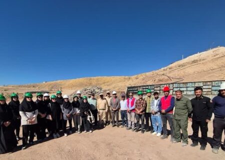 بازدید دانشجویان دانشگاه لرستان از سد «مخملکوه»؛ پیشرفت ۵۱ درصدی پروژه