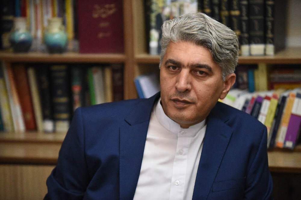 آقای قاضی: آرزوی تحصیل در دل این کودک