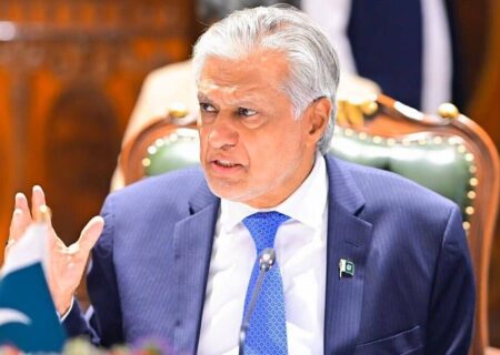 اسحاق دار: نقش کشورهای اسلامی در طرح ترامپ منتفی است