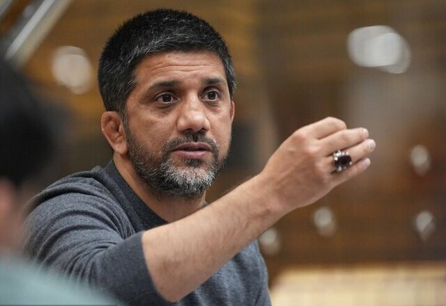 علیرضا دبیر در مجلس رویت شد