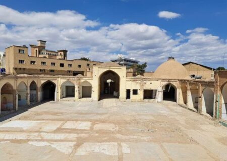 نمایان شدن رخ کاروانسرای شاه‌عباسی سمنان با اتمام تخریب دادگاه انقلاب و زندان مجاور