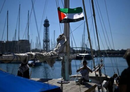 توقیف آخرین کشتی ناوگان الصمود و ۱۰ کشتی دیگر توسط اسرائیل