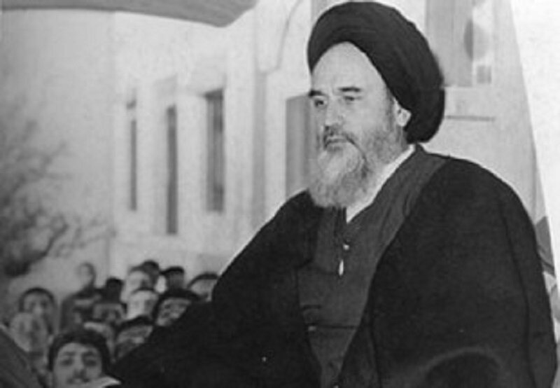 تصویری دیده نشده از تبعید امام خمینی (ره) در بورسای ترکیه، سال ۱۳۴۳