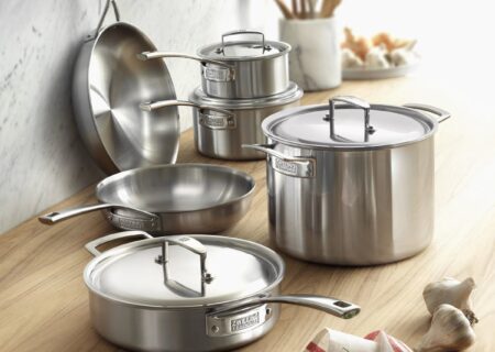 🎂 راهنمای جامع لوازم پخت خانگی: از ابزارهای ضروری تا مواد اولیه و نکات حرفه‌ای