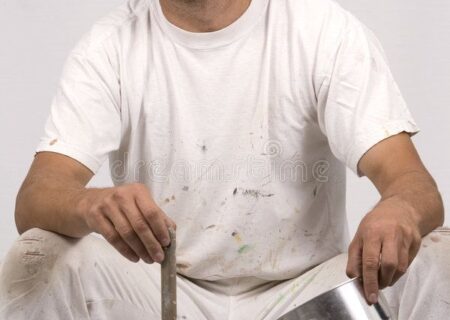 راهنمای کامل خدمات رنگ‌آمیزی: از انواع رنگ تا مراحل اجرا و نکات کلیدی 