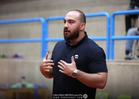 حضور قهرمان جهان در تمرینات تیم سپاهان