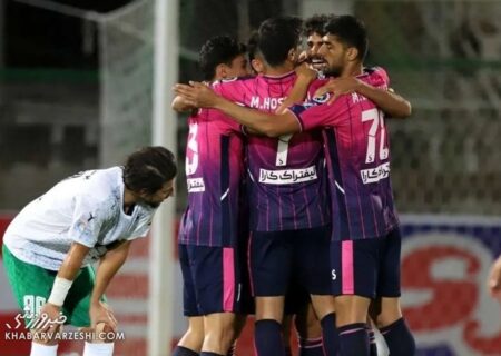 قزوینی‌ها خواستار تجهیز ورزشگاه به فناوری گل‌لاین از فدراسیون شدند