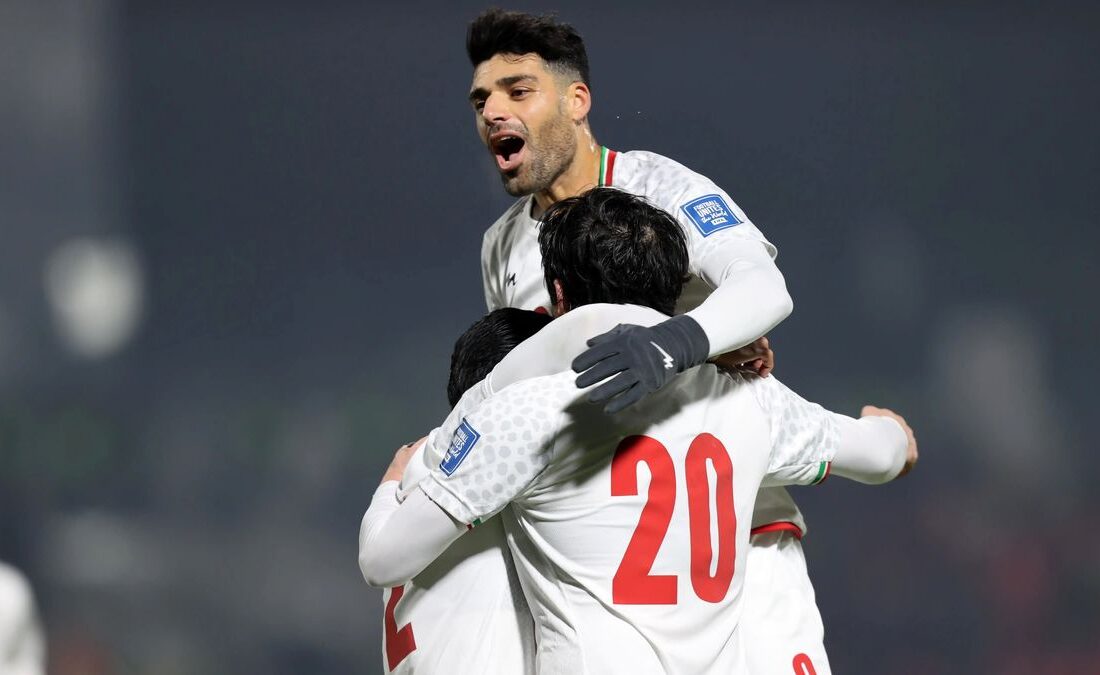 آقای قلعهنویی، هرچه زودتر زوج طلایی طارمی را پیدا کنید!