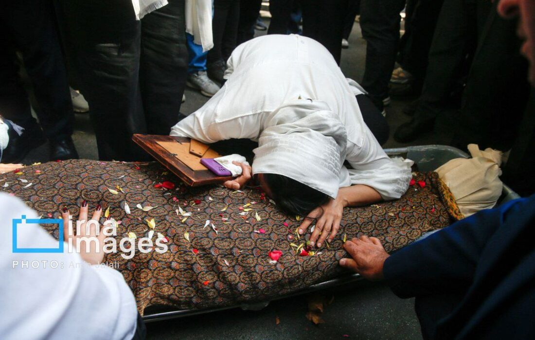 تصاویر اندوهناک از آیین خاکسپاری محمدامین کلاته