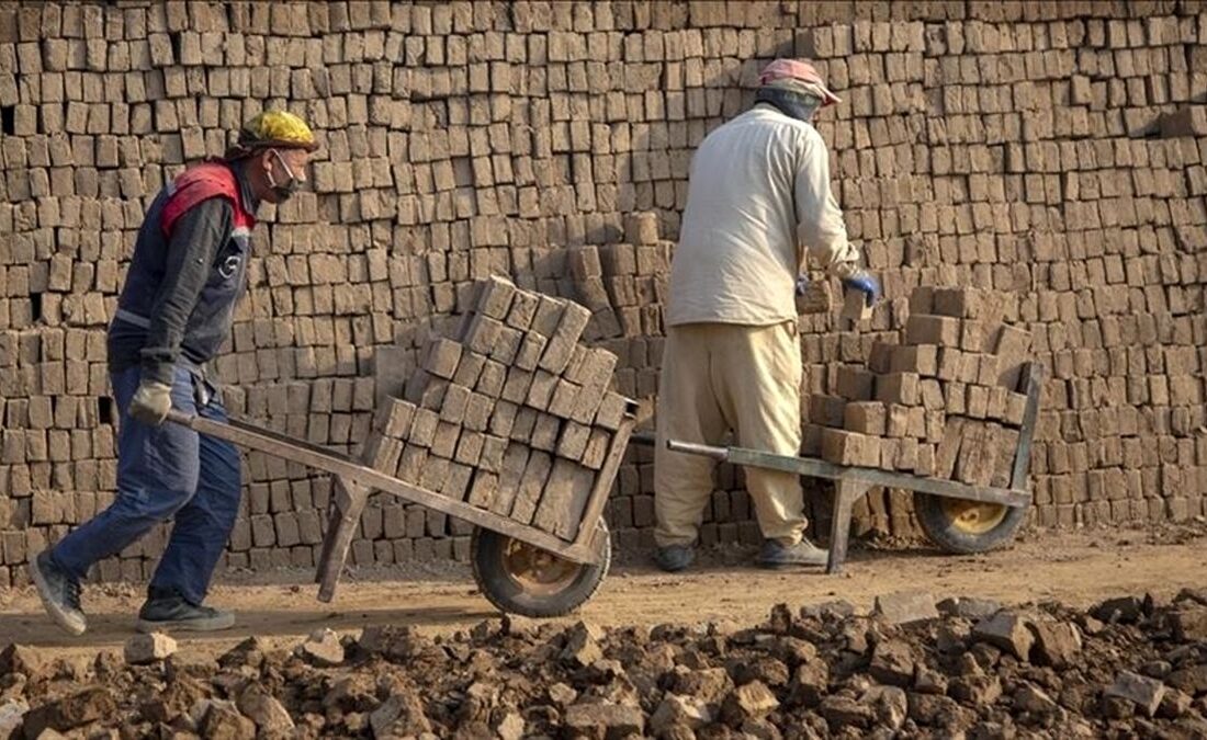 نگرانی از آینده شغلی هزاران کارگر بندرعباسی
