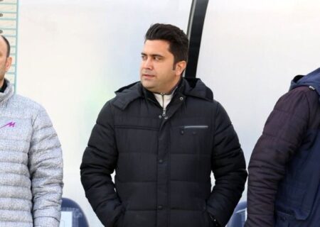 اخباری: فشار وارده بر استقلال، کار ما را هم دشوارتر کرد