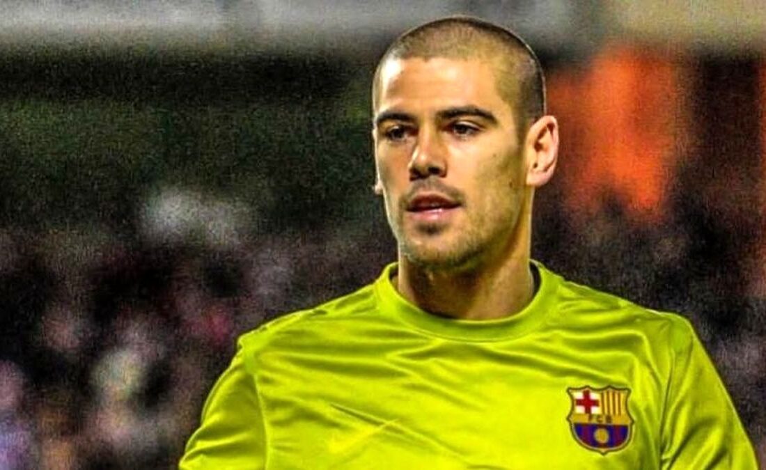 دروازهبان سابق بارسلونا در هالهای از ابهام؛ خبری از “نام” نیست!