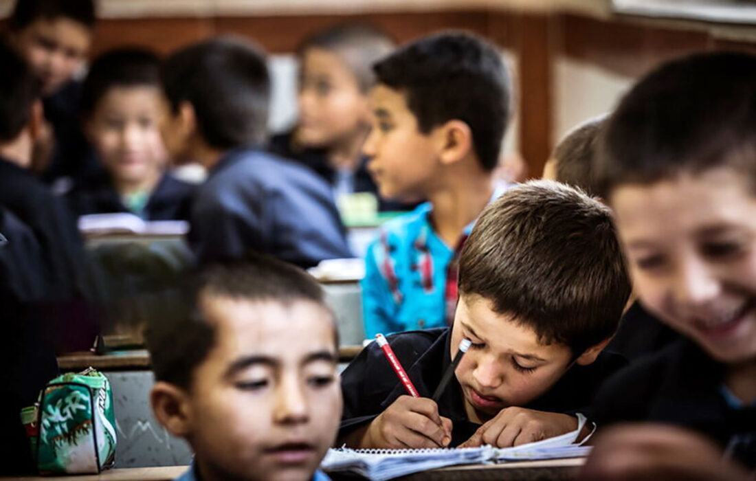 ممنوعیت جنجالی تحصیل برای دانشآموزان اتباع خارجی در ایران