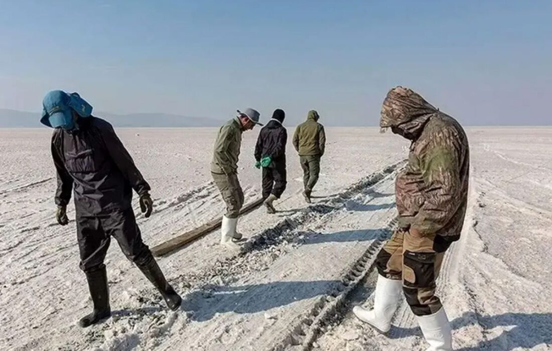 وضعیت بحرانی دریاچه ارومیه؛ خطر خشک شدن کامل جدی است!