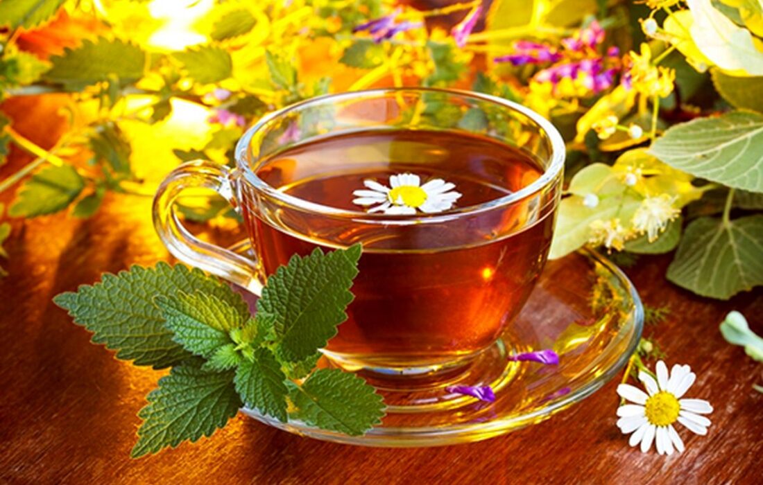 با این ۷ دمنوش پاییزی سیستم ایمنی خود را تقویت و خستگی را رفع کنید